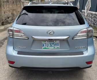 Pristine 2010 Lexus RX350: Accident-Free Luxury SUV