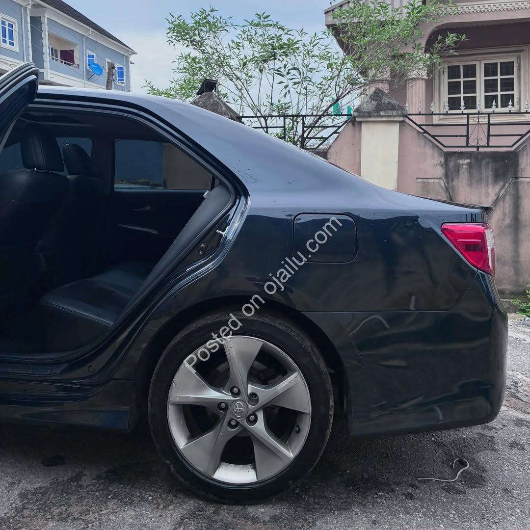 2012 Toyota Camry Sport: Accident-Free Foreign V6, ₦14M