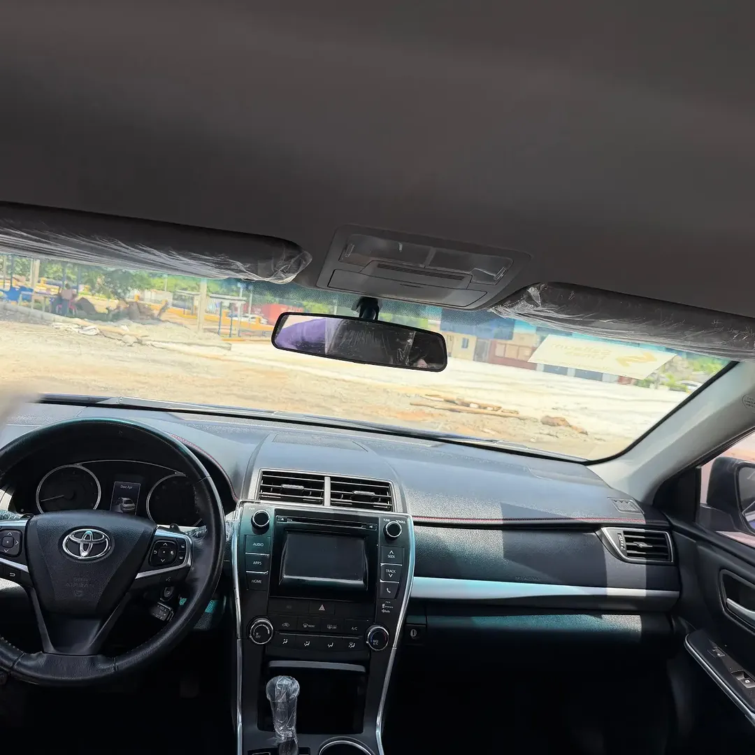 2017 Toyota Camry SE – Duty Paid, Buy & Drive!