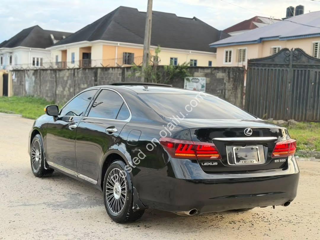 Lexus ES350 2007: Spotless & Registered Luxury!