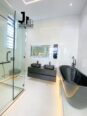 Stunning 5-Bed Duplex with Pool & Jacuzzi in Ajah