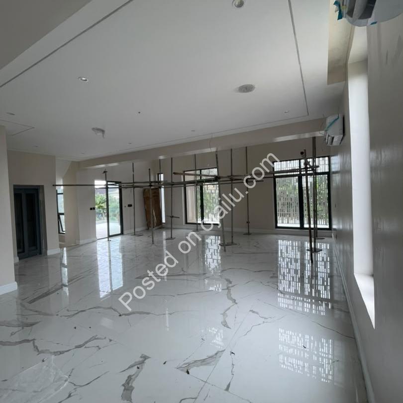 Banana Island 5-Bed Detached Duplex with Pool & Cinema