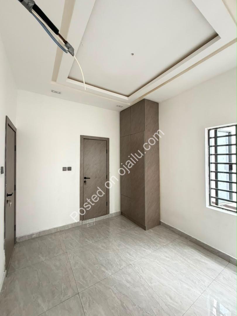 4-Bed En-Suite Duplex in Prime Magodo GRA