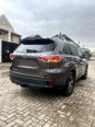 2016 Toyota Highlander XLE: Pure Luxury AWD SUV