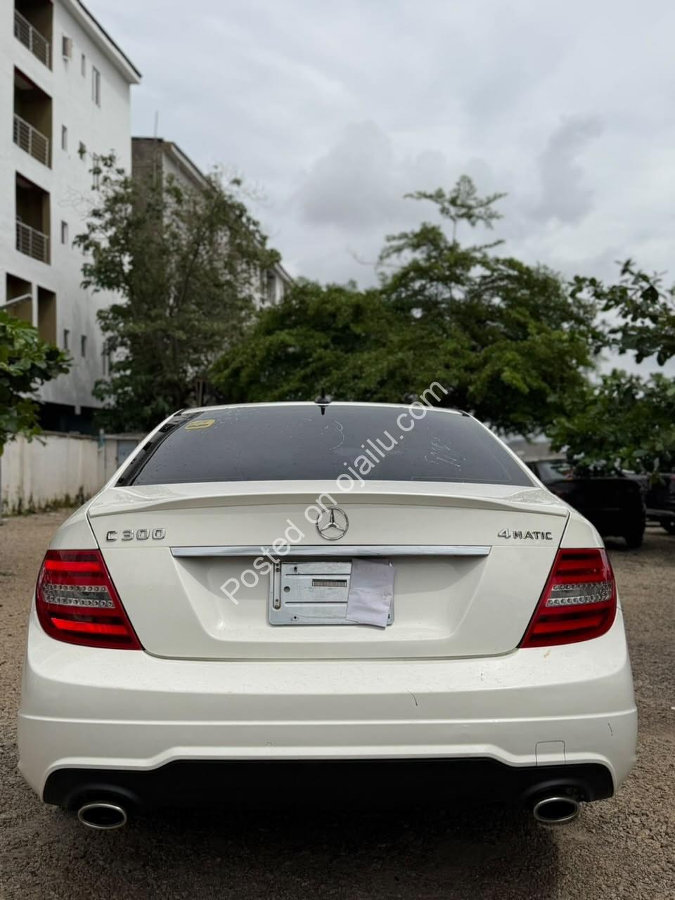 2013 Mercedes C300: Loaded, Clean & Ready to Turn Heads