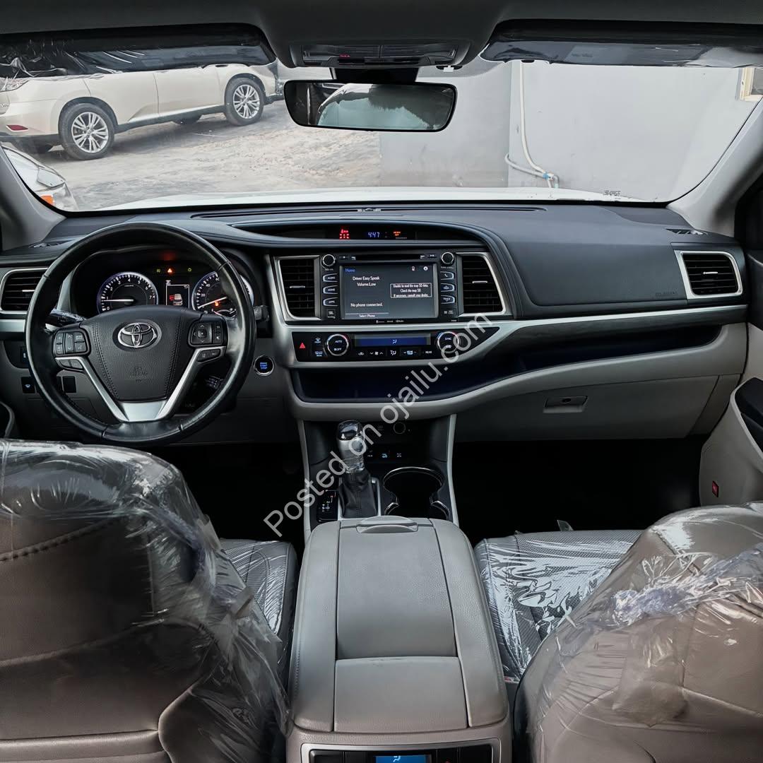 2017 Toyota Highlander Limited – Spotless AWD, Loaded & Rare