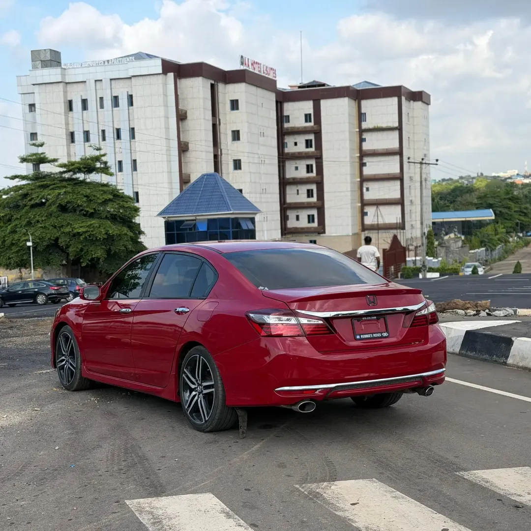 2017 Honda Accord EXL: Foreign Used, Duty Paid, Super Clean