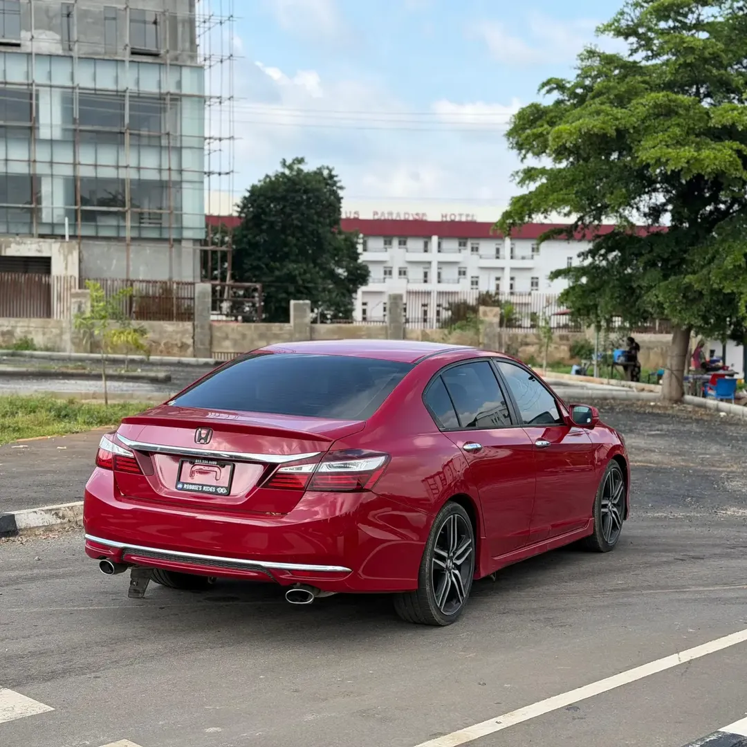 2017 Honda Accord EXL: Foreign Used, Duty Paid, Super Clean