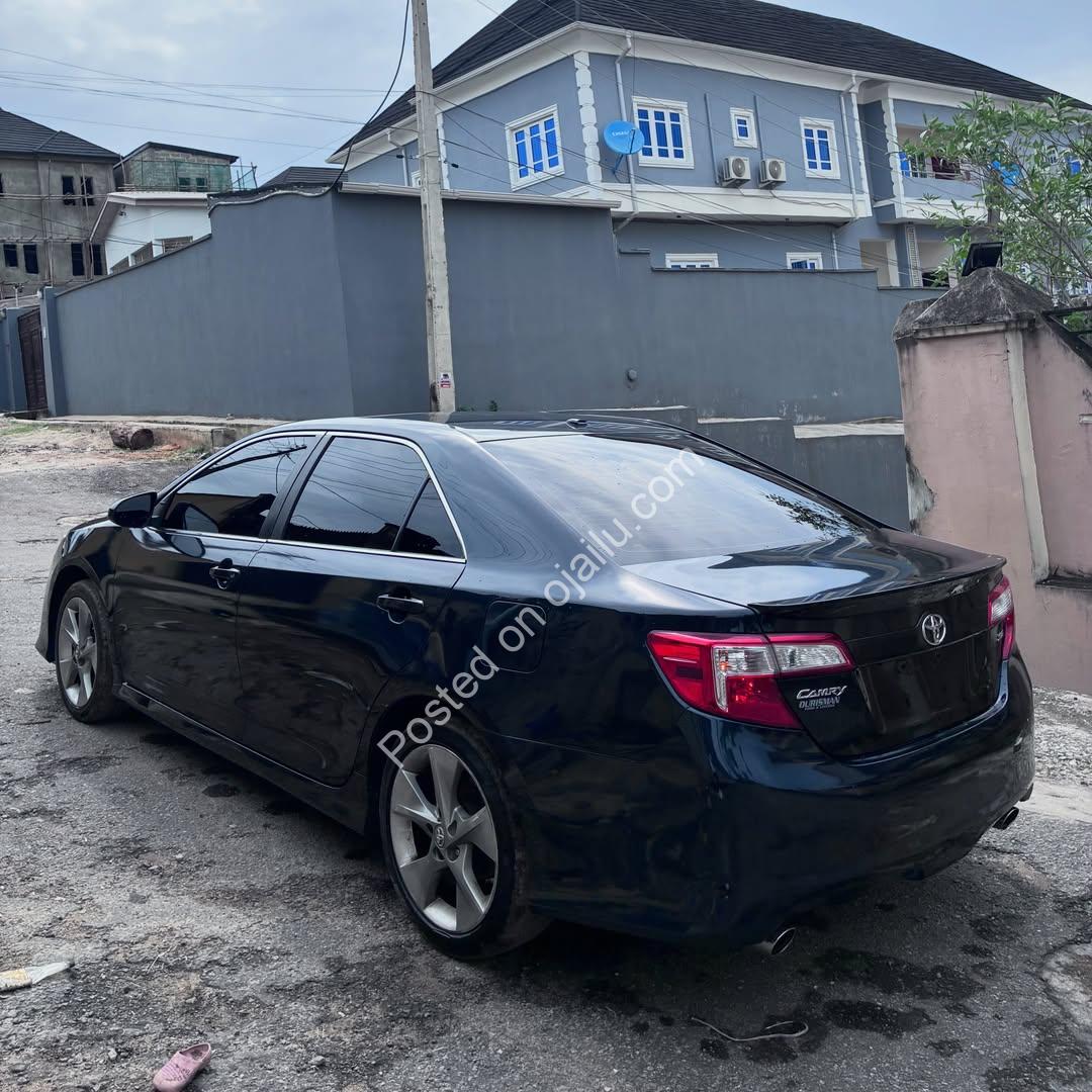 2012 Toyota Camry Sport: Accident-Free Foreign V6, ₦14M