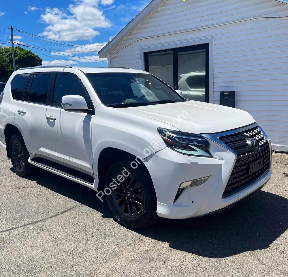 Unleash V8 Power: 2023 Lexus GX 460 Ready to Drive