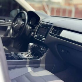 2014 VW Touareg – Foreign Used