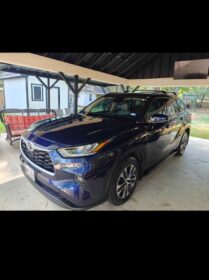 2020 Toyota Highlander XLE – Accident-Free