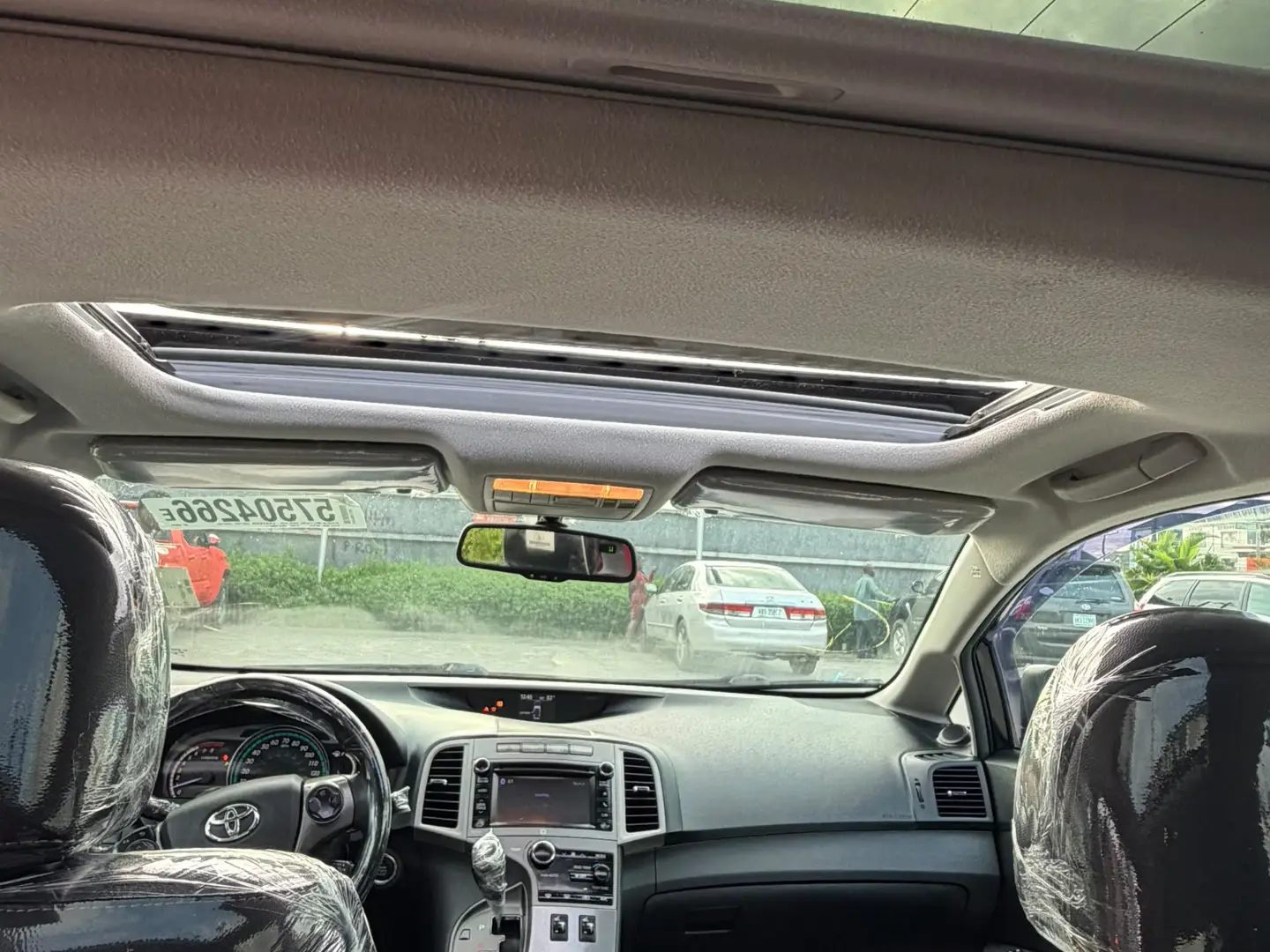2014 Toyota Venza XLE AWD: Loaded Panoramic V6 Black on Black