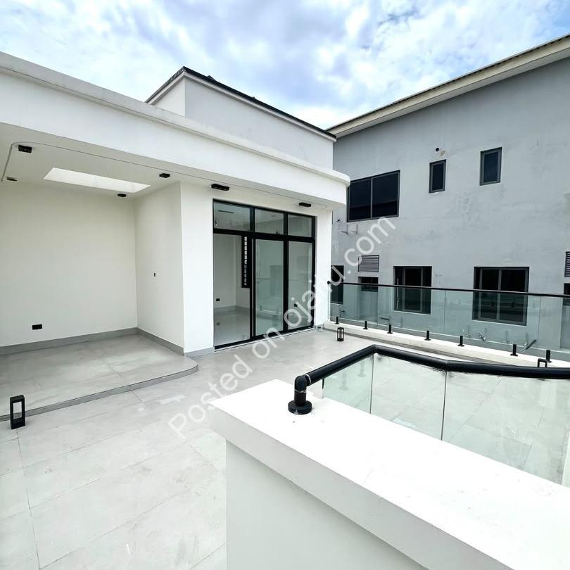 Smart Living Starts Here: 5-Bed Lekki Duplex + Cinema, Gym & Pool