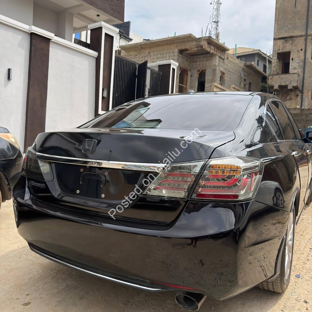2014 Honda Accord: Spotless Black on Black, Zero Accidents