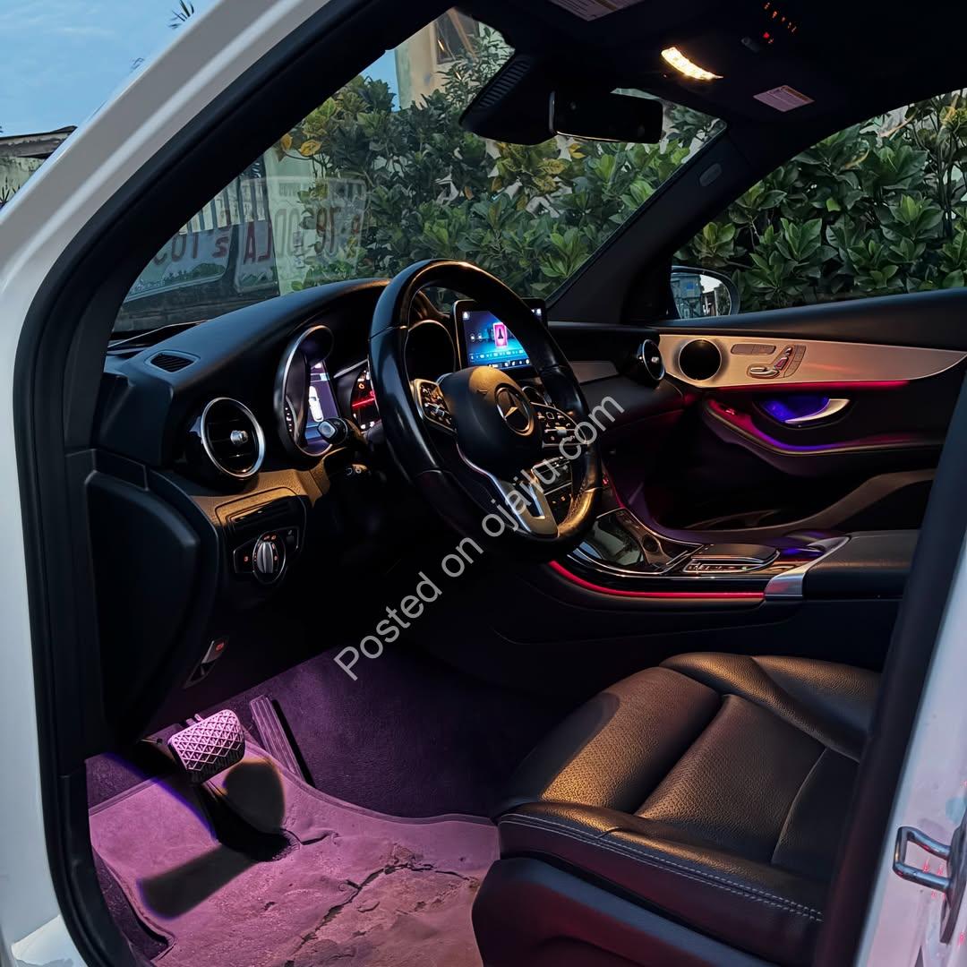 2022 Mercedes GLC300 4Matic – Pristine Toks, Fully Loaded