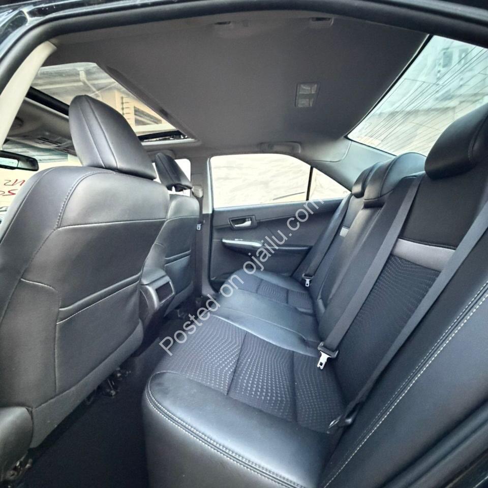 2014 Clean Sport Camry – Sunroof & More!
