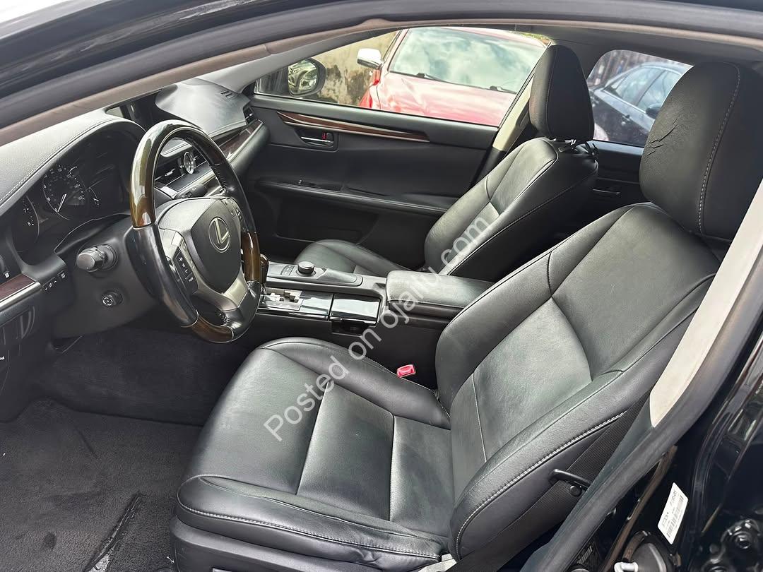 2014 Lexus ES 350: Pure Black Luxury, 16.9M