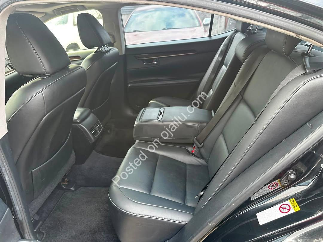 2014 Lexus ES 350: Pure Black Luxury, 16.9M