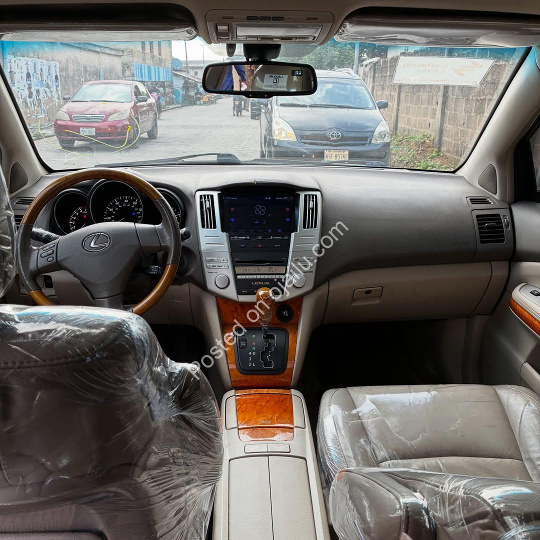 Sleek 2008 Lexus RX350 – Loaded, Spotless, Ready to Roll!
