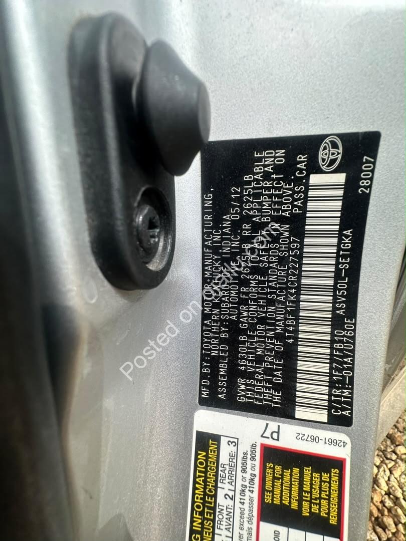 2012 Toyota Camry XLE – Keyless Entry, Low 13.8m