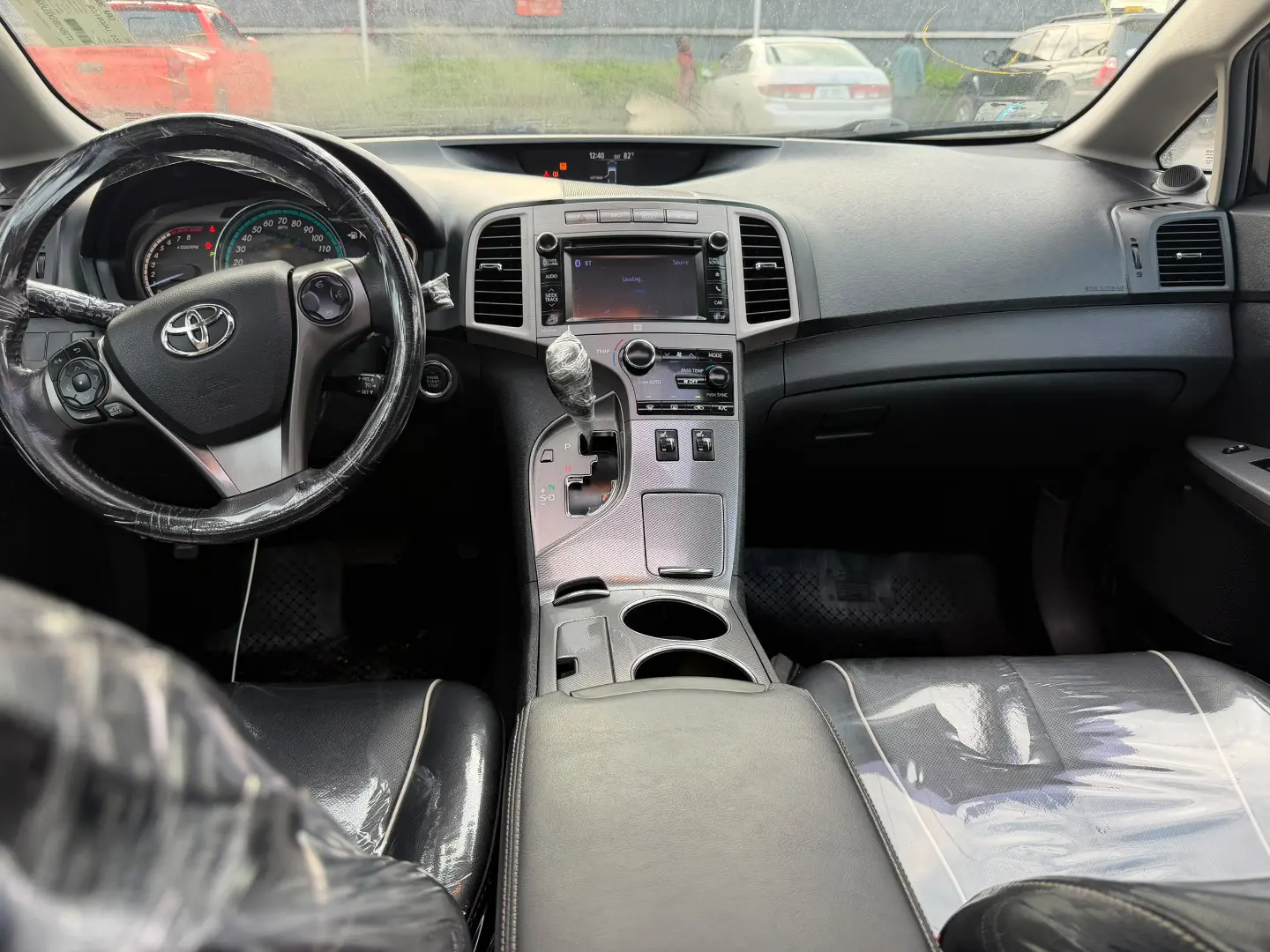 2014 Toyota Venza XLE AWD: Loaded Panoramic V6 Black on Black