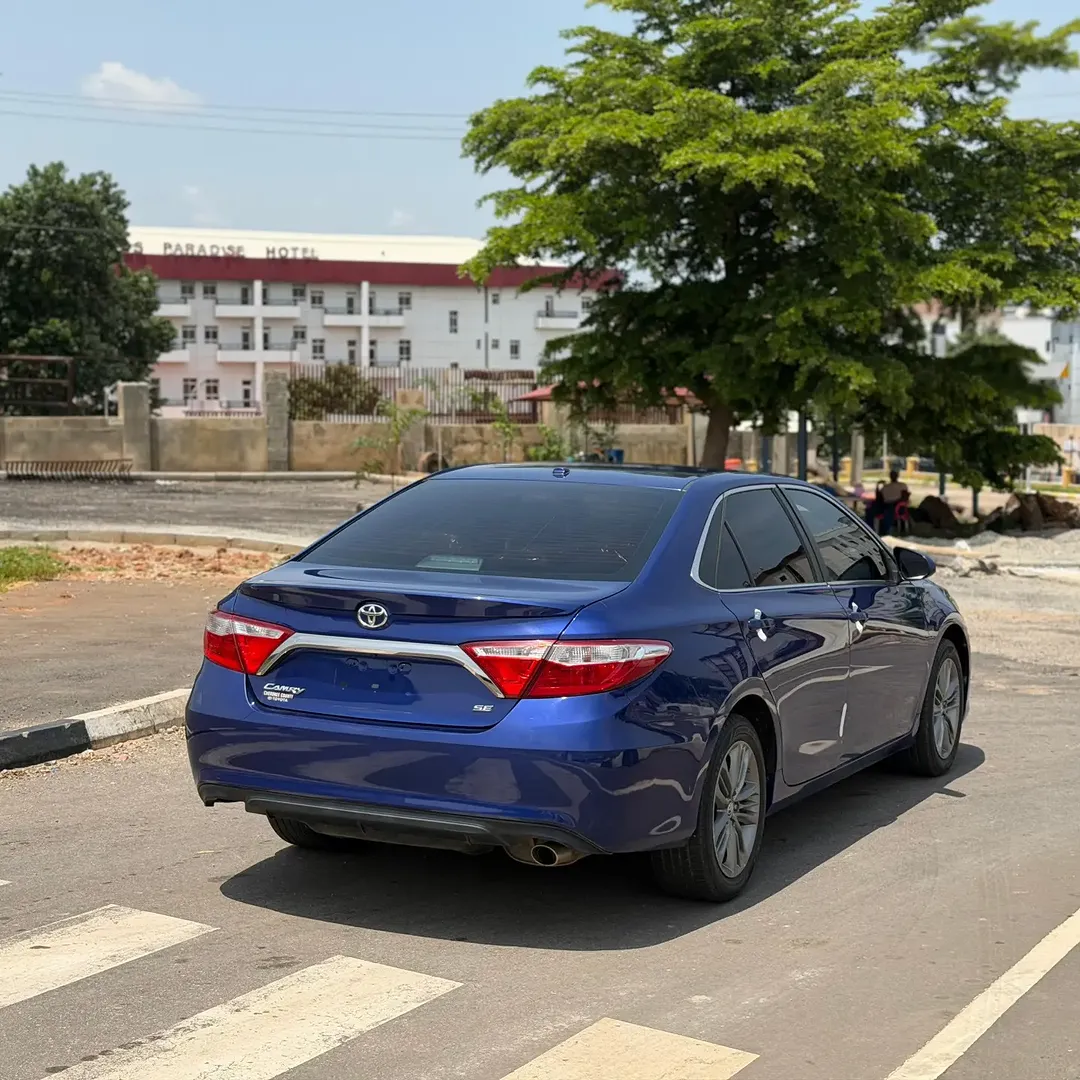 2017 Toyota Camry SE – Duty Paid, Buy & Drive!