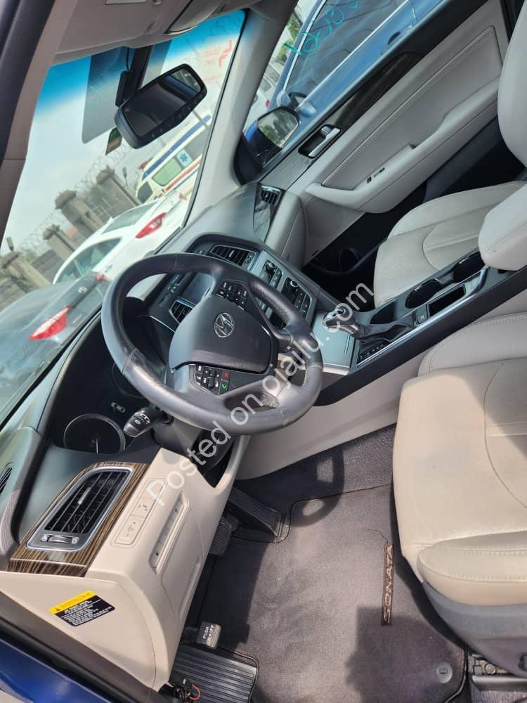 2013 Hyundai Sonata: Luxury Sedan, Pristine Condition