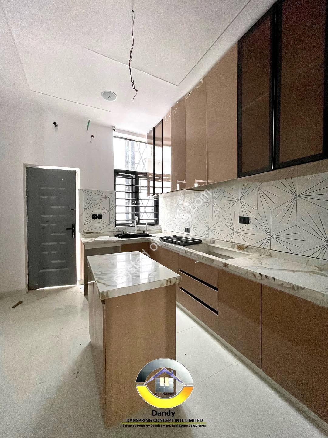 4-Bed Ensuite Duplex w/ Global C of O in Ikota