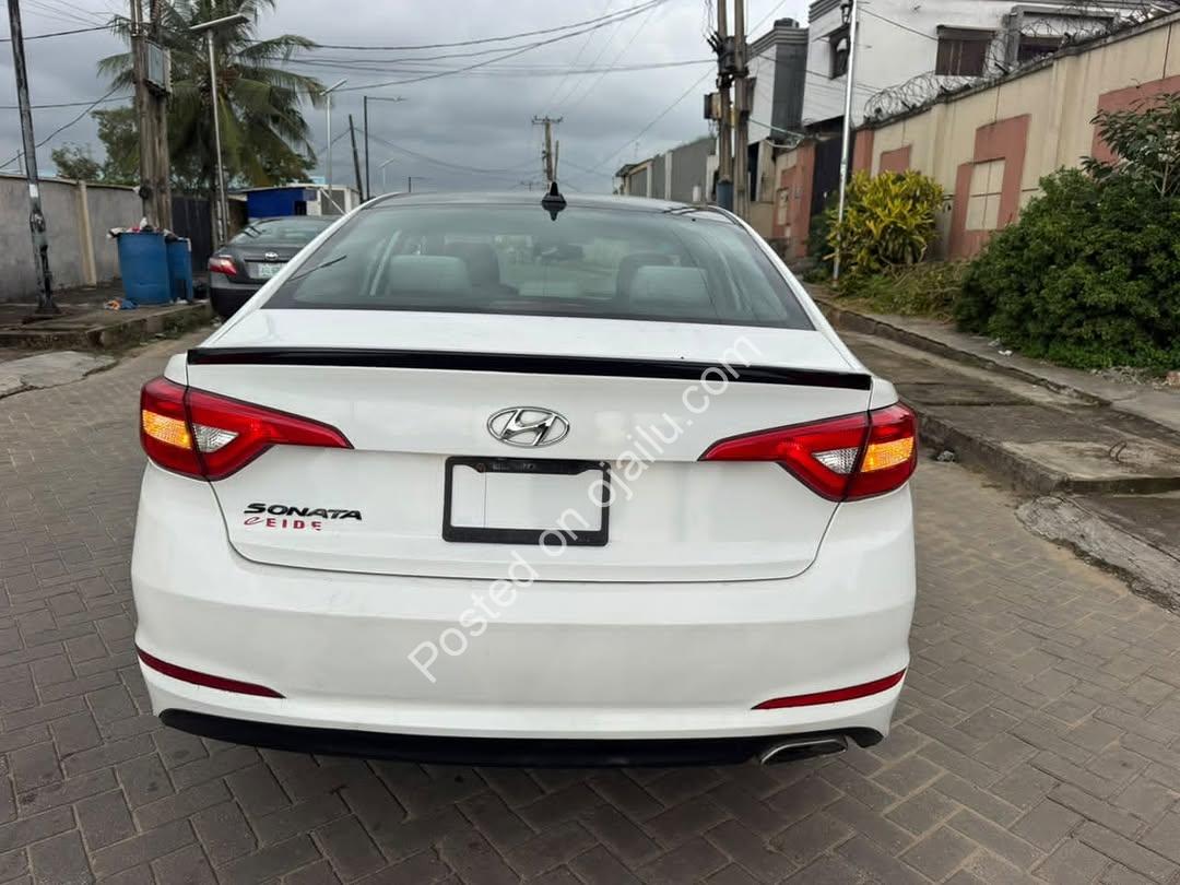 Luxury 2015 Sonata: Accident-Free & Priced at 11.5m