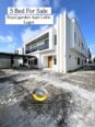 Live Royally: 5-Bed Smart Duplex + BQ, Ajah
