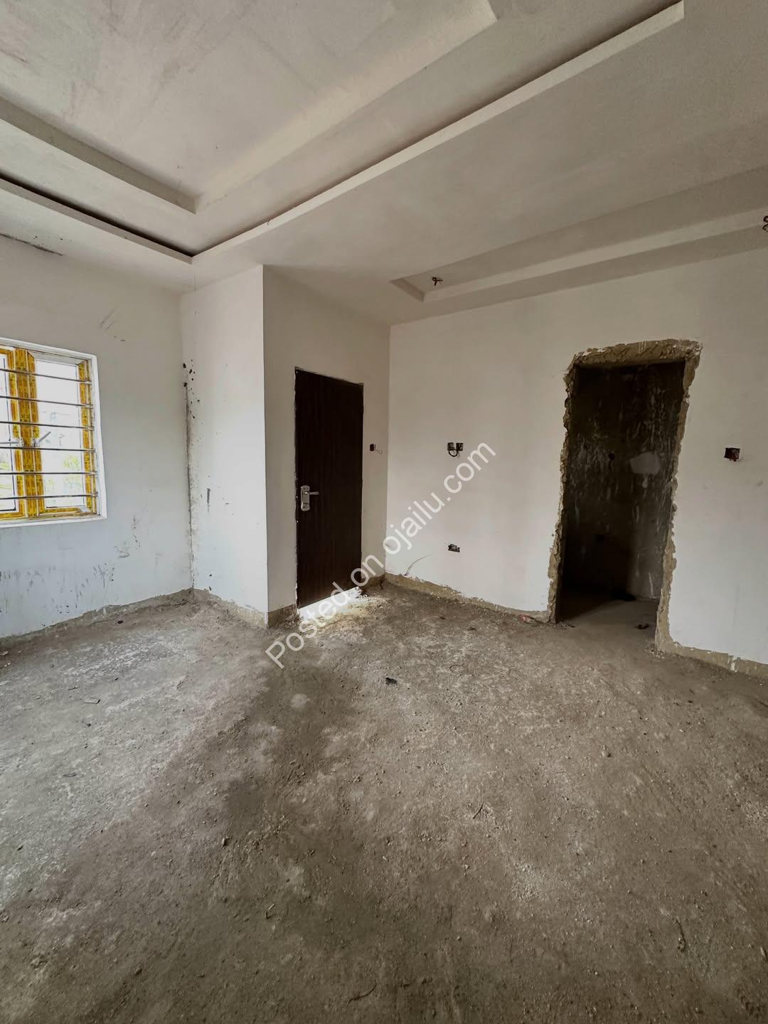 Fresh 4-Bed Duplex + BQ in Serene Lifecamp