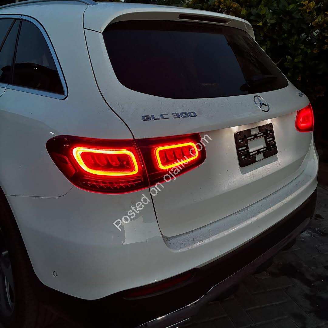 2022 Mercedes GLC300 4Matic – Pristine Toks, Fully Loaded