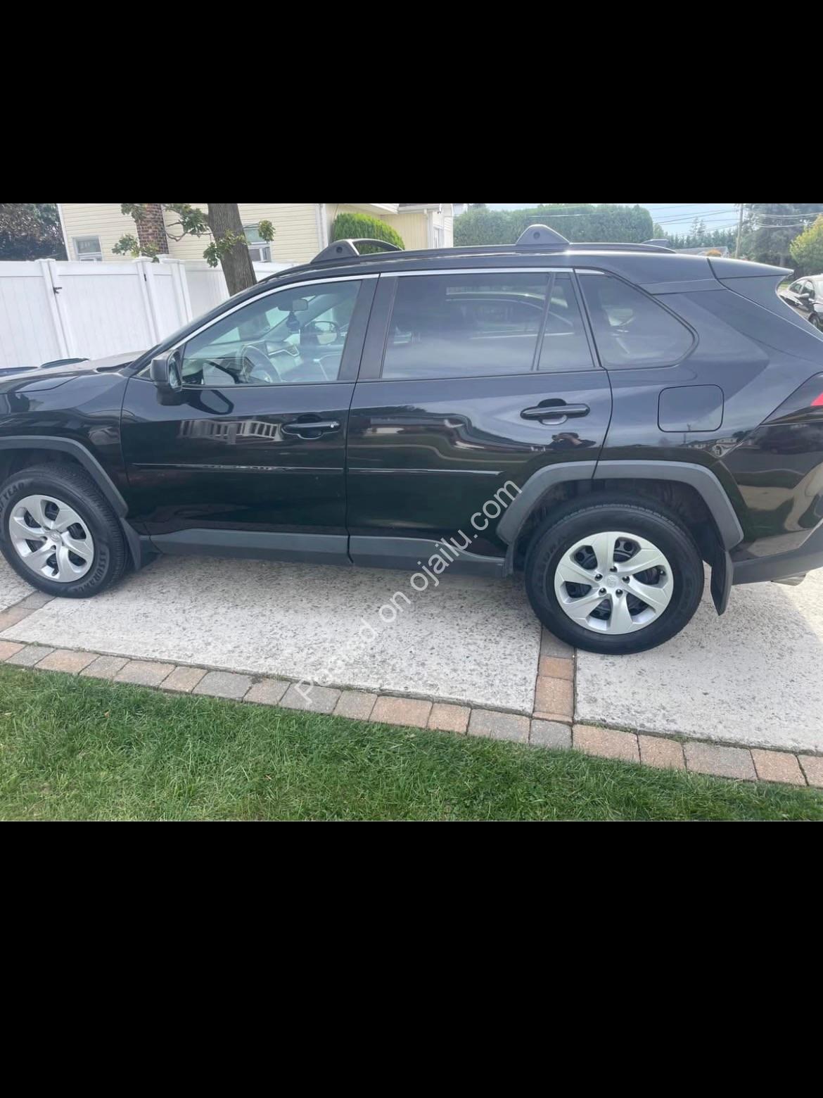 2020 Toyota RAV4 LE – Clean Title, Accident Free!