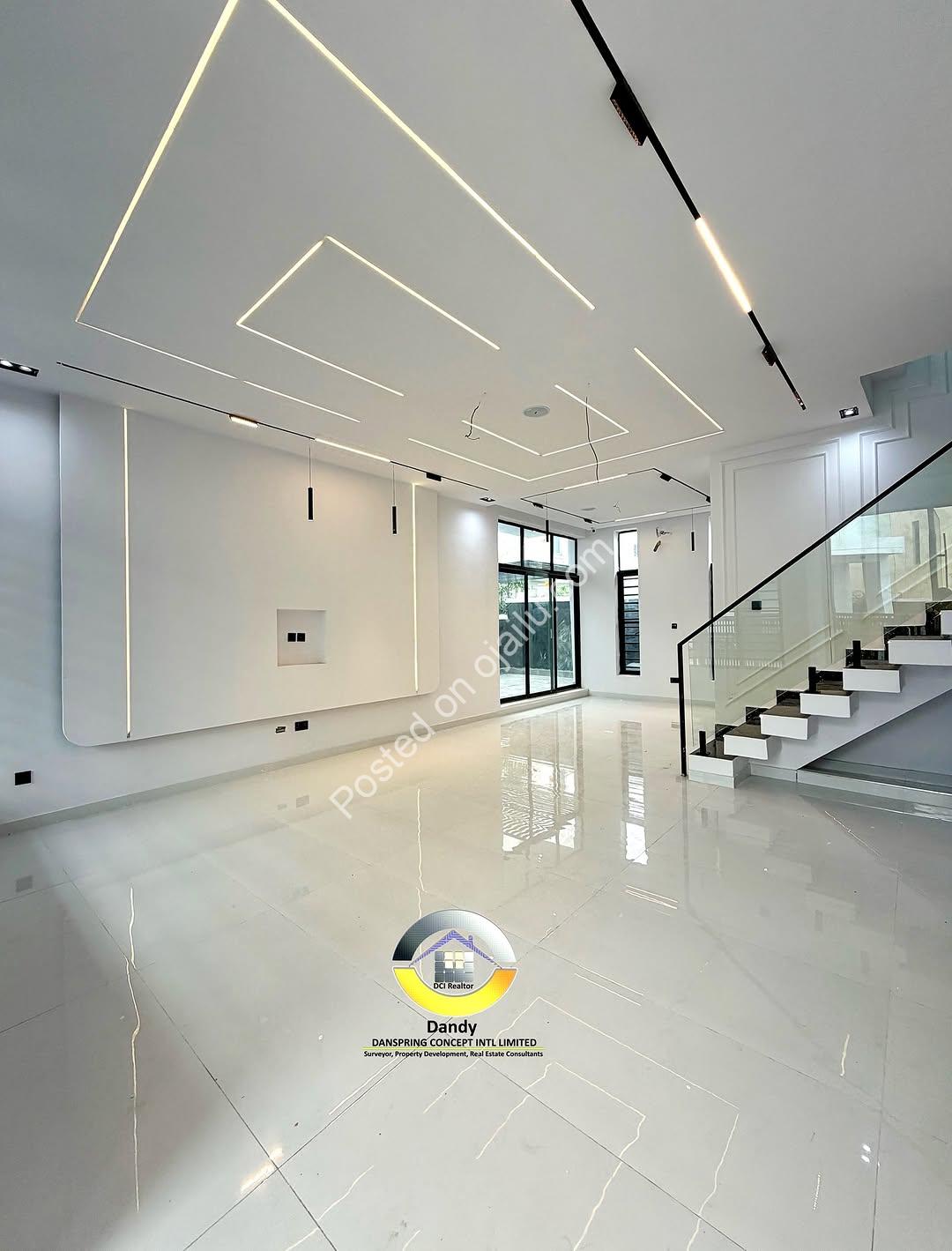 Splash Into Serenity: 5-Bed Ikota Duplex + Pool