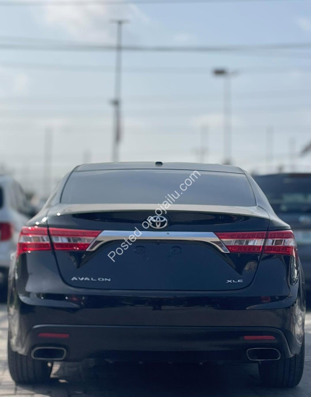 2014 Toyota Avalon XLE AWD – Full Duty Paid, Loaded & Priced to Move