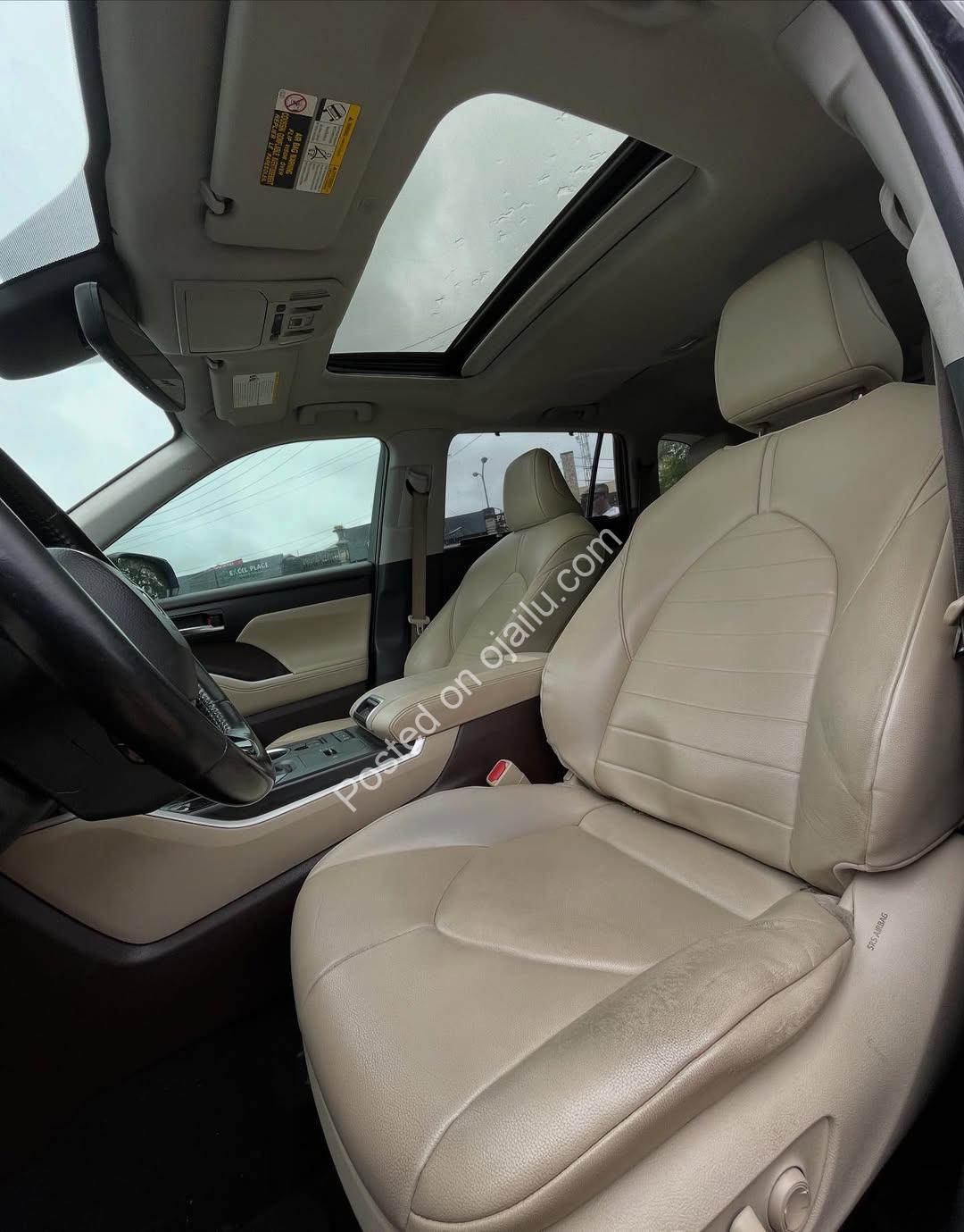 2021 Toyota Highlander XLE – Foreign Used, Push Start & Reverse Cam!