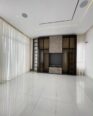 Ikota 5-Bed Smart Duplex with Rooftop & Cinema