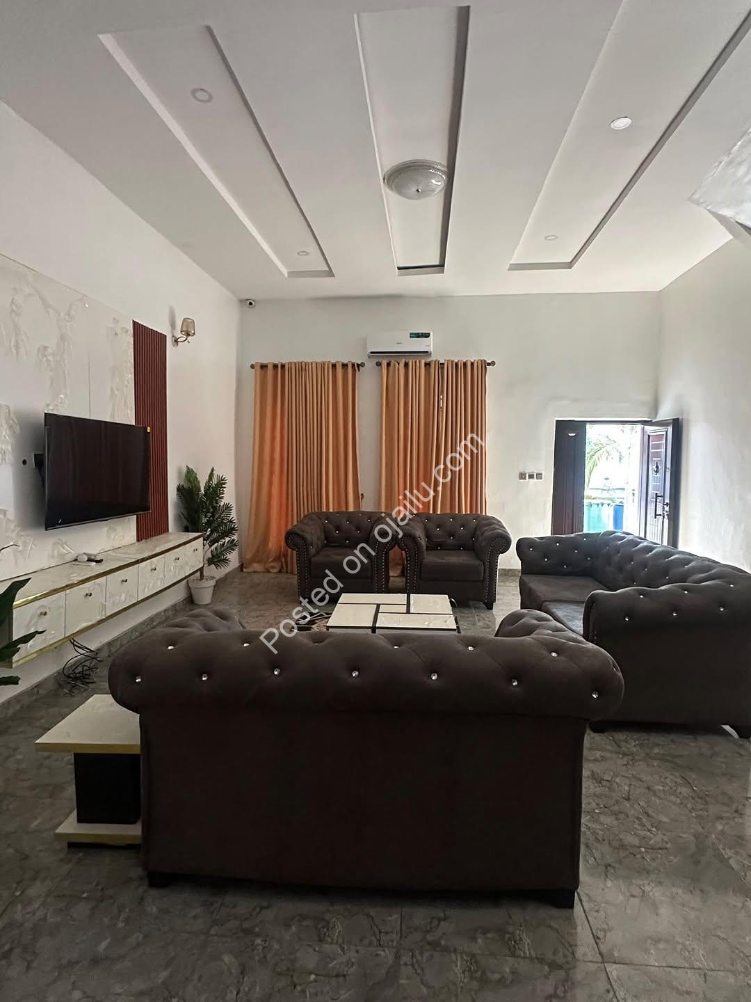 Exquisite 4-Bed Terrace Duplex in Ikota GRA