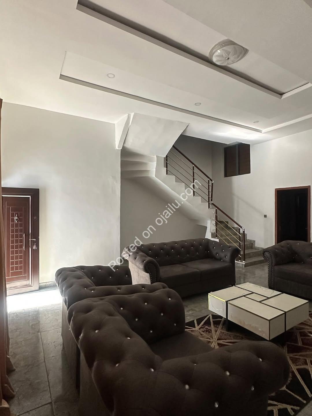 Exquisite 4-Bed Terrace Duplex in Ikota GRA