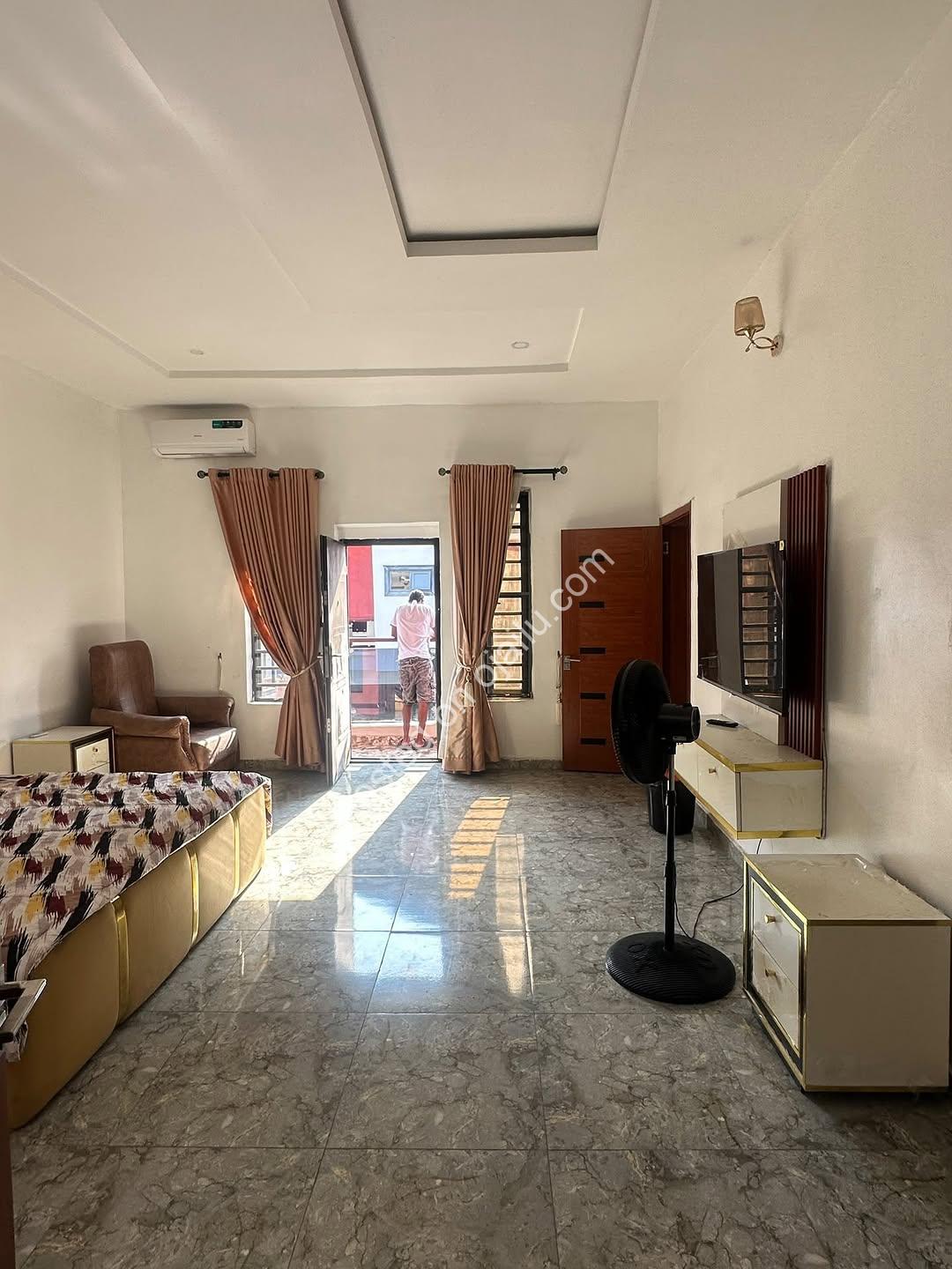 Exquisite 4-Bed Terrace Duplex in Ikota GRA