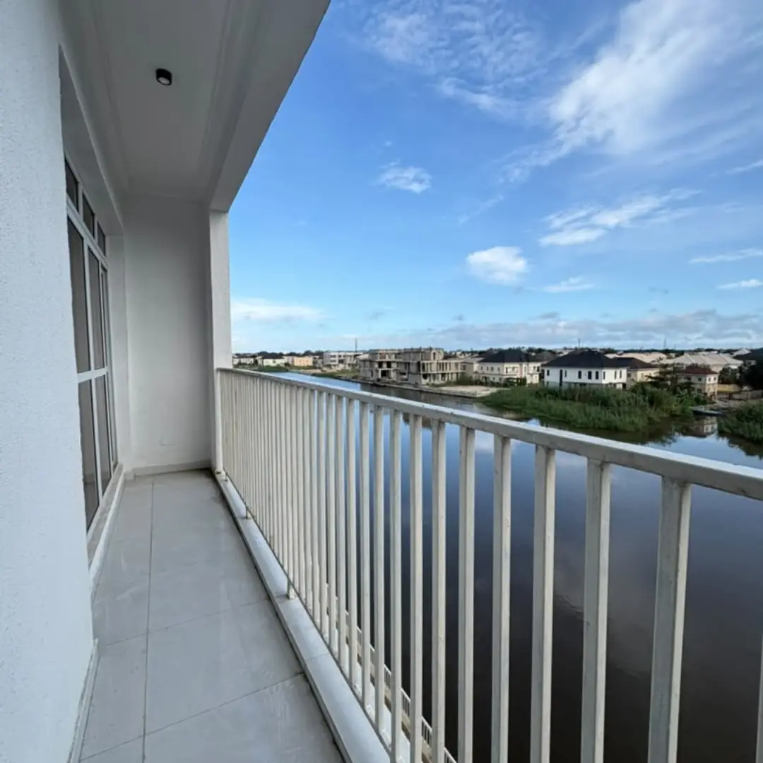 Seaside Serenity: New 3-Bedroom Waterfront Apartments in Western Foreshore