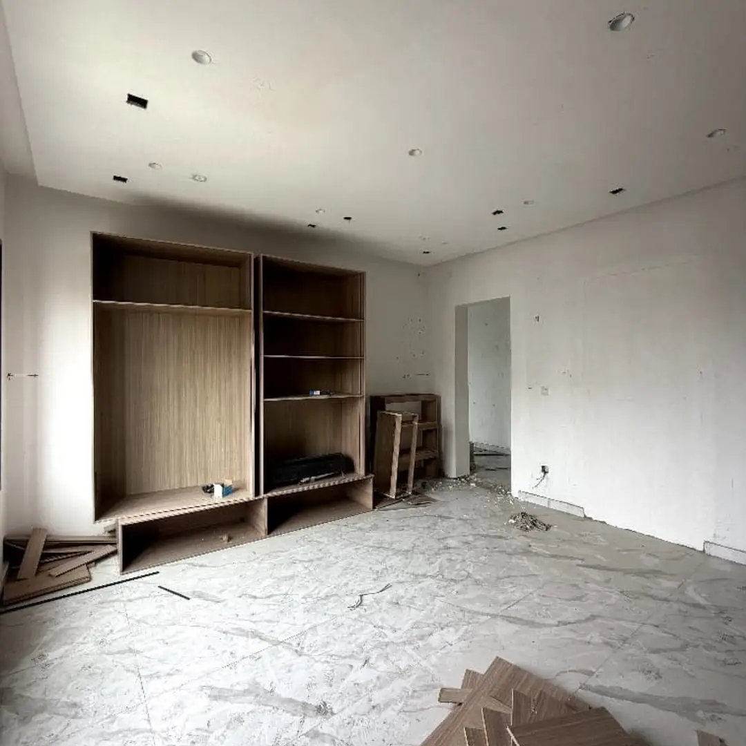 Fully Fitted 5-Bed Duplex in Lekki Phase 1 – Yours to Rent