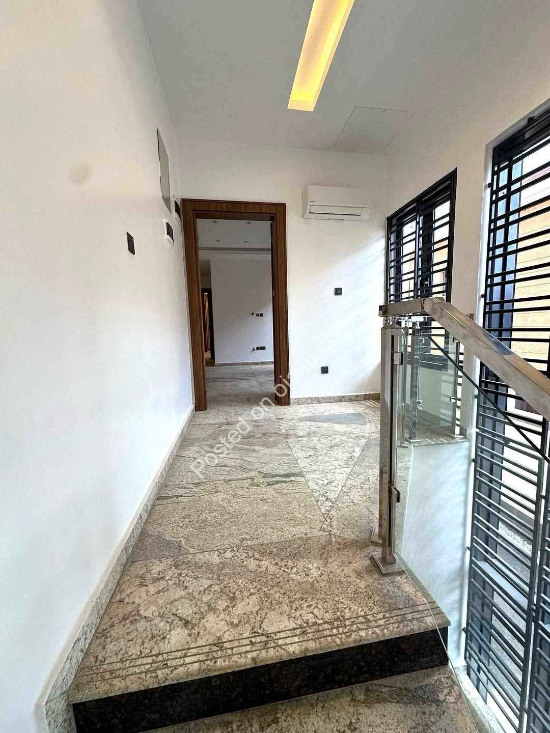 Brand-New 4-Bed Detached Duplex + BQ in Lifecamp