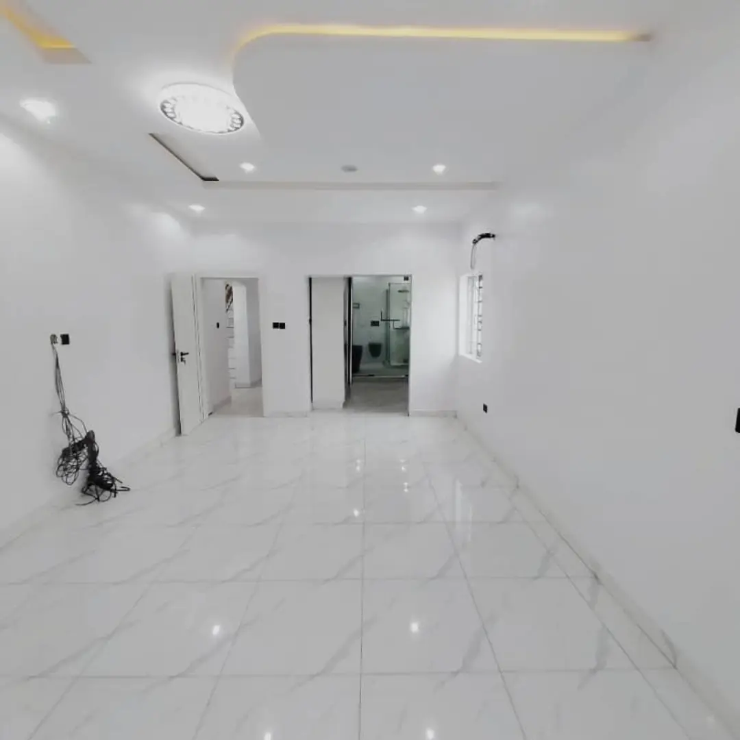 6-Bed Chevron Duplex with Pool & Sprawling Compound