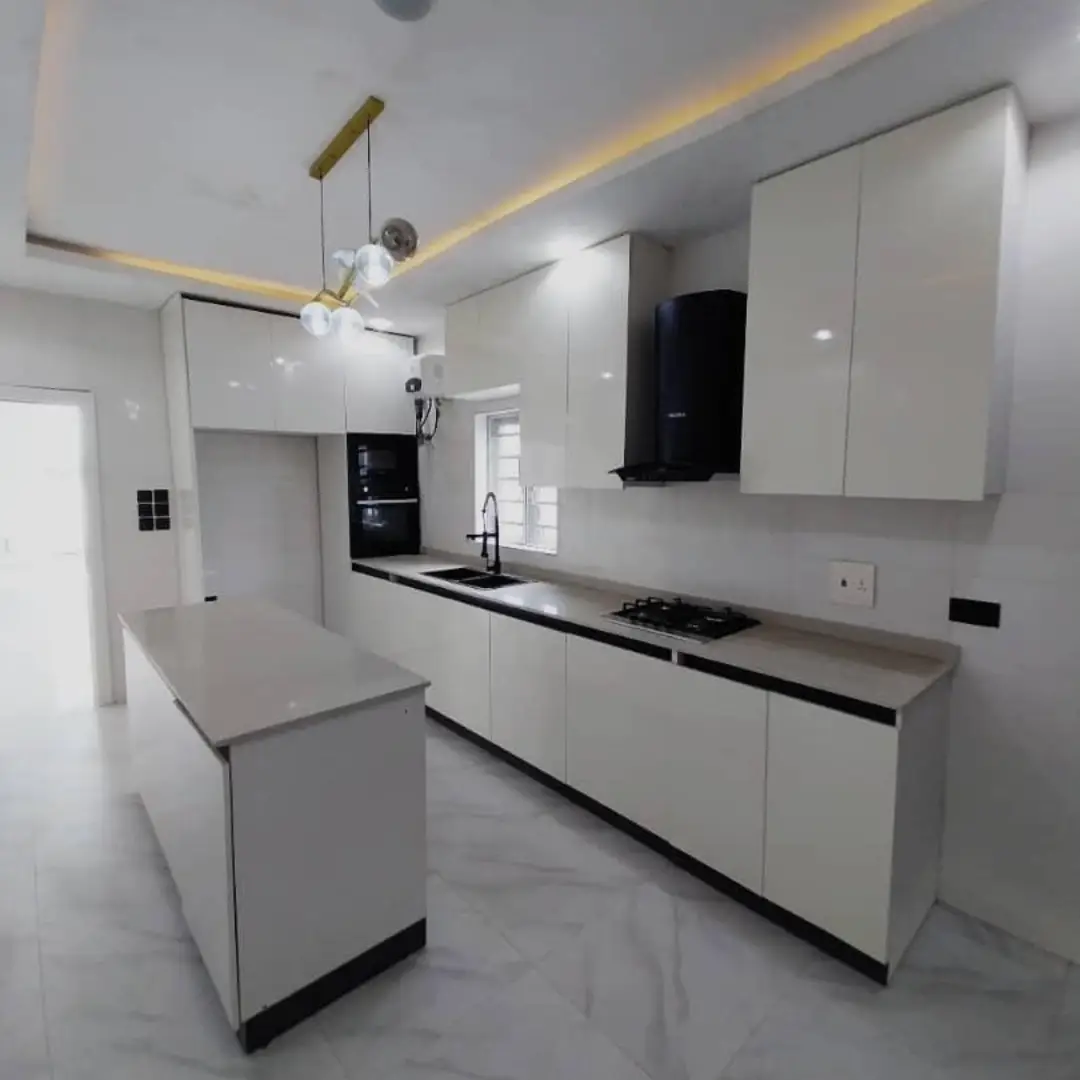 6-Bed Chevron Duplex with Pool & Sprawling Compound