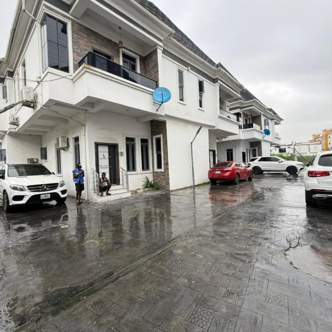 Move-In Ready 4-Bed Terrace Duplex in Lekki