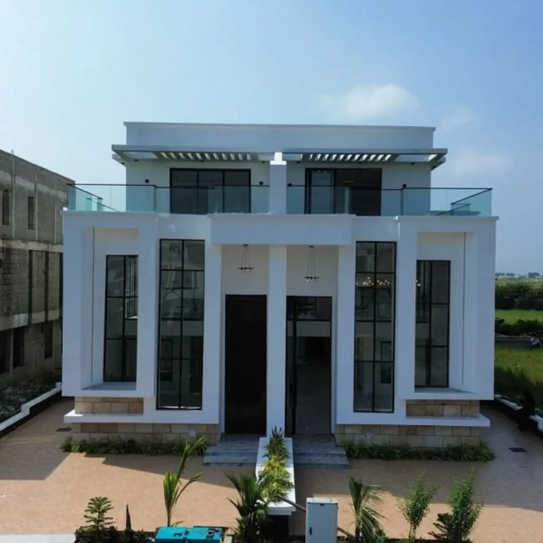 Brand New 5-Bed En-Suite Duplex + Pool in Lekki