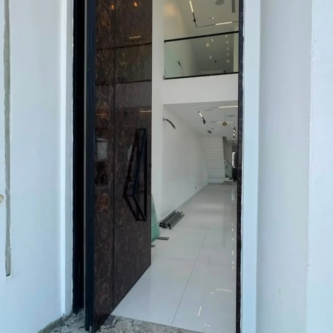 Brand New 5-Bed En-Suite Duplex + Pool in Lekki
