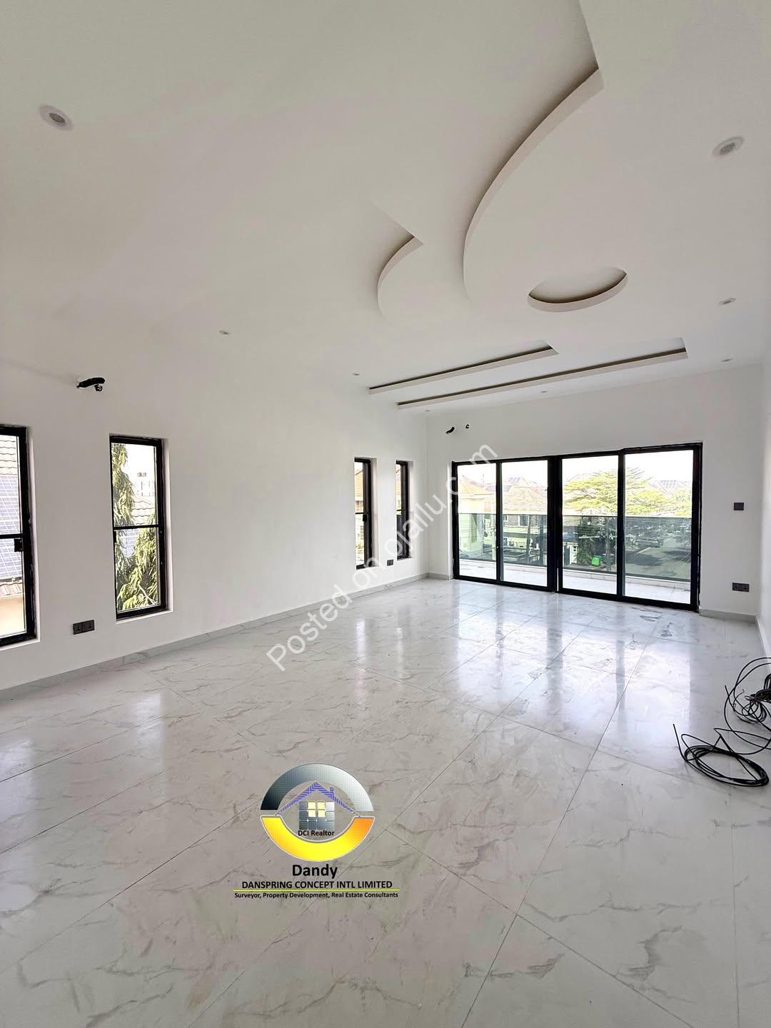 Chevron Lekki: 4-Bed Duplex + Pool, Fully Ensuite